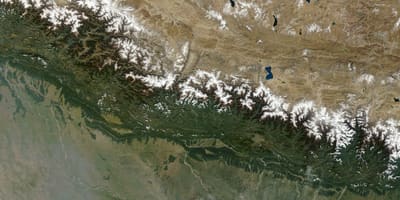 Kort af gervitungl nepal lifandi